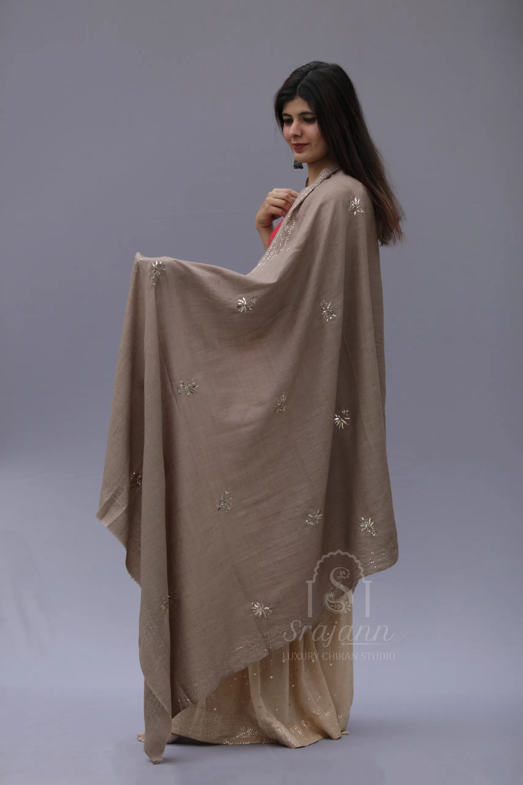 Embroidered Warm Ivory Lucknowi Chikankari Unisex Pashmina Shawl "Embroidered Warm Ivory Lucknowi Chikankari Unisex Pashmina Shawl"