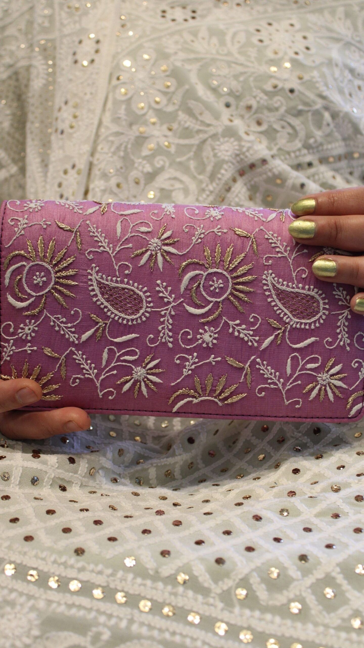 MAUVE CHIKANKARI CLUTCH - Image 1